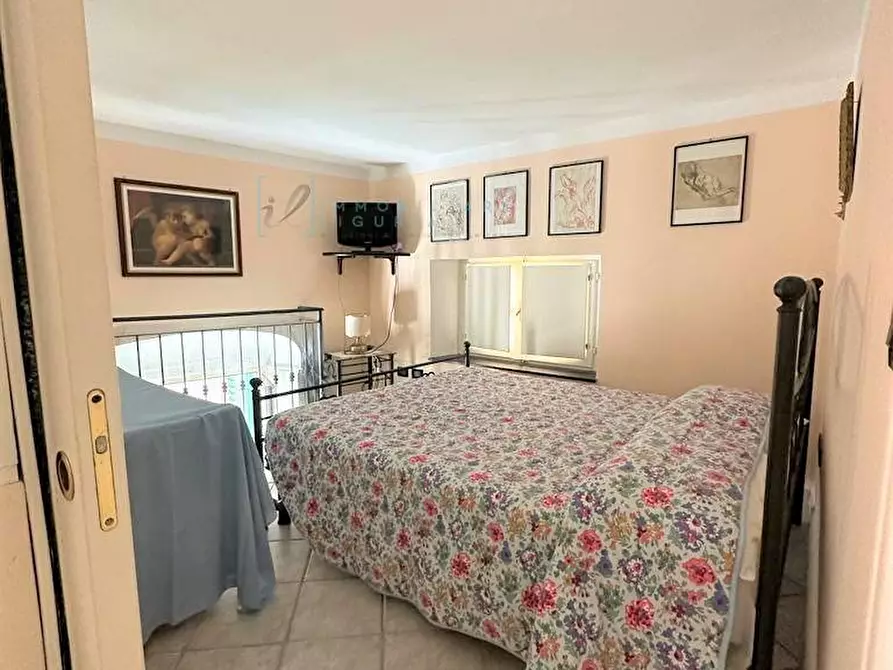 Immagine 20 di Appartamento in vendita  in via torlaro a Albenga