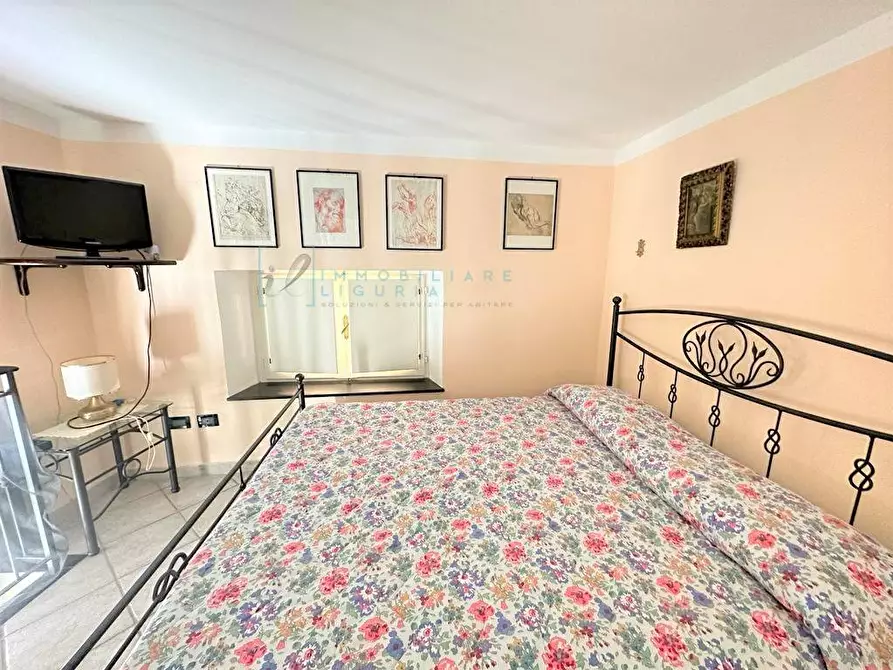 Immagine 22 di Appartamento in vendita  in via torlaro a Albenga