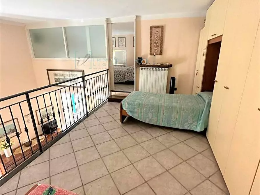 Immagine 25 di Appartamento in vendita  in via torlaro a Albenga