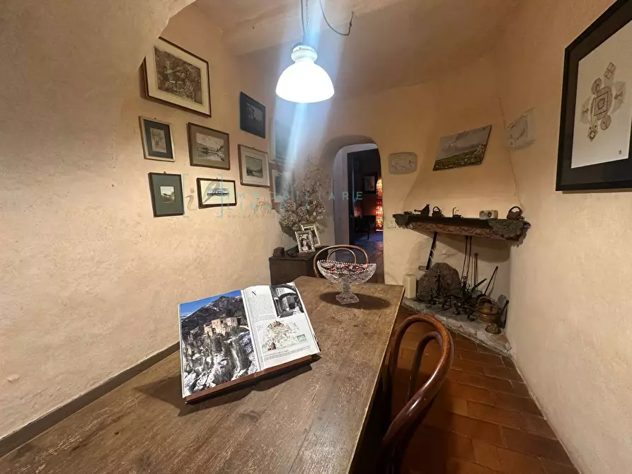 Immagine 8 di Rustico / casale in vendita  in via al castello a Castelvecchio Di Rocca Barbena