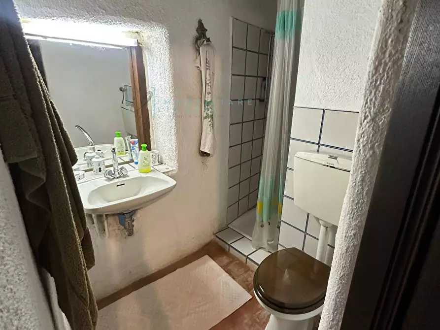 Immagine 28 di Rustico / casale in vendita  in via al castello a Castelvecchio Di Rocca Barbena