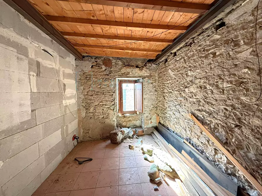 Immagine 11 di Rustico / casale in vendita  in Starda provinciale a Pieve Di Teco
