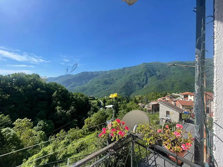 Immagine 21 di Appartamento in vendita  in Via San Giovanni Bosco a Cosio D'arroscia