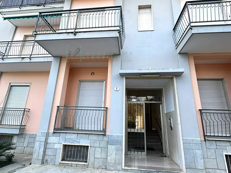 Immagine 4 di Appartamento in vendita  in Via della Bea a Diano Marina