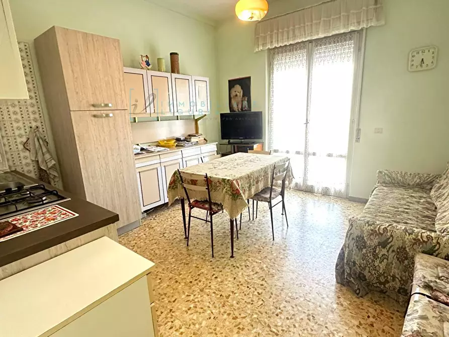 Immagine 1 di Appartamento in vendita  in Via della Bea a Diano Marina