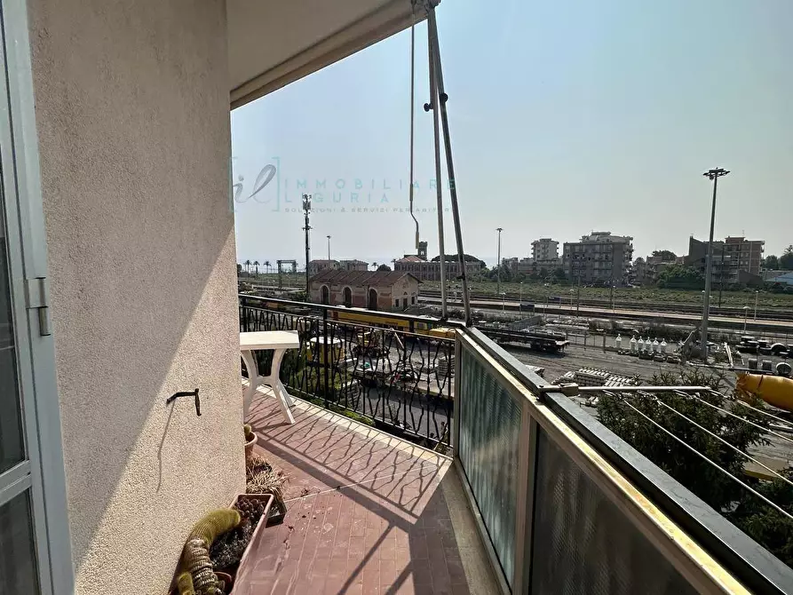 Immagine 37 di Appartamento in vendita  in Via Sempione a Albenga