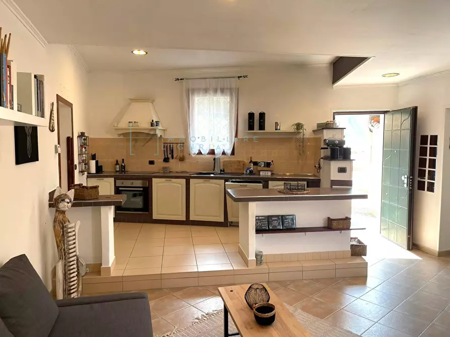 Immagine 6 di Appartamento in vendita  in Capitano de guglielmi a Cesio