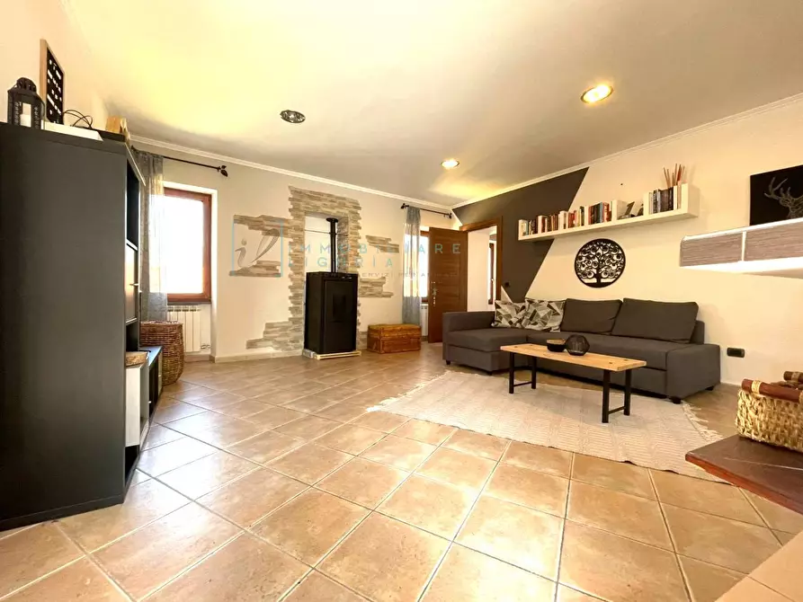 Immagine 9 di Appartamento in vendita  in Capitano de guglielmi a Cesio