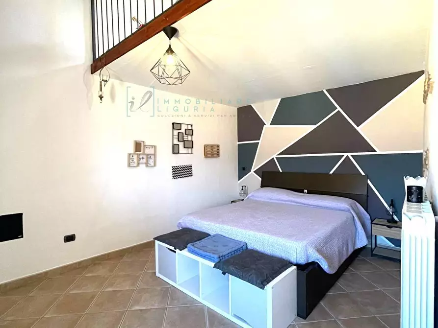 Immagine 12 di Appartamento in vendita  in Capitano de guglielmi a Cesio