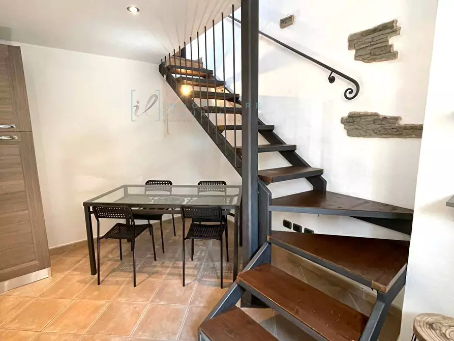 Immagine 15 di Appartamento in vendita  in Capitano de guglielmi a Cesio