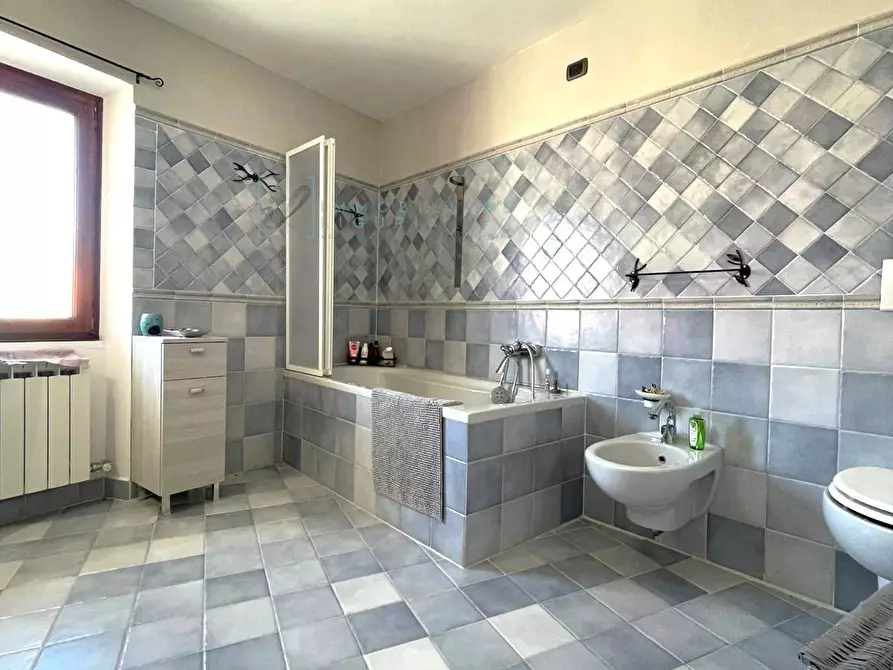 Immagine 23 di Appartamento in vendita  in Capitano de guglielmi a Cesio