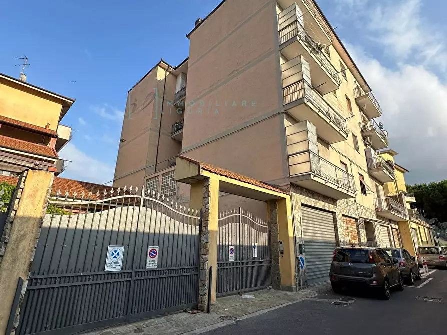 Immagine 33 di Appartamento in vendita  in Via Paccini a Albenga