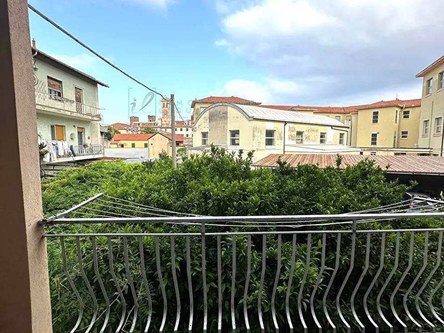 Immagine 11 di Appartamento in vendita  in Via Paccini a Albenga