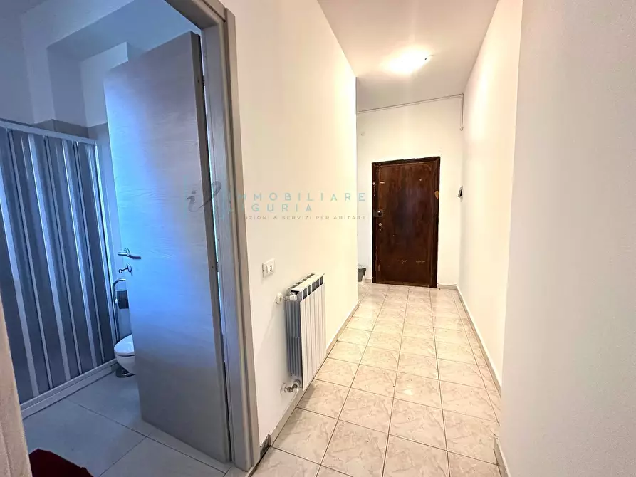 Immagine 19 di Appartamento in vendita  in Via Paccini a Albenga