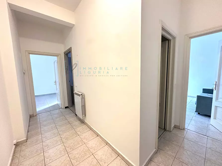 Immagine 3 di Appartamento in vendita  in Via Paccini a Albenga