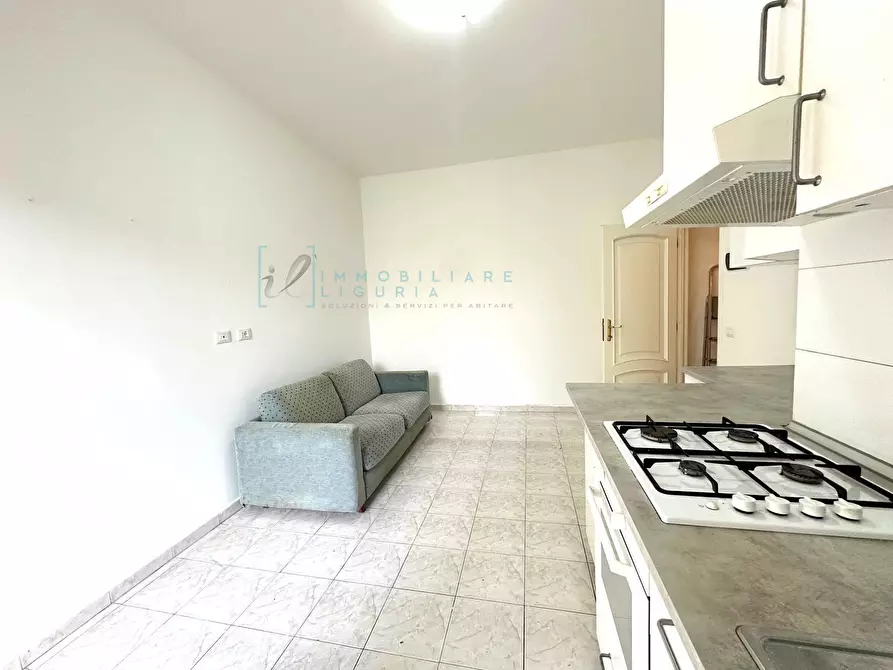 Immagine 22 di Appartamento in vendita  in Via Paccini a Albenga