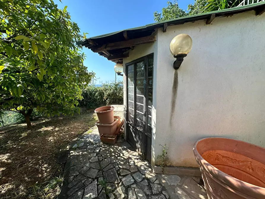 Immagine 12 di Casa semindipendente in vendita  in via capae a Boissano