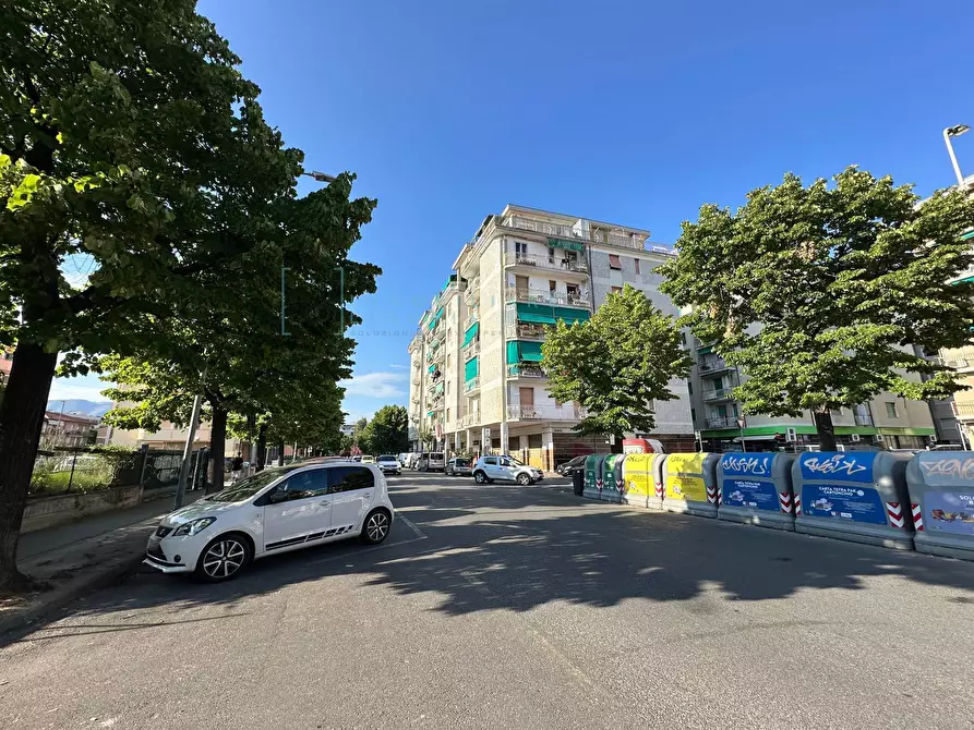 Immagine 3 di Appartamento in vendita  in Piazza Nenni a Albenga