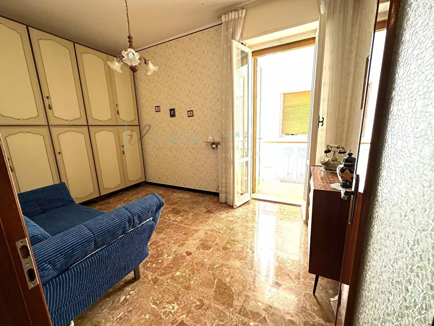 Immagine 15 di Appartamento in vendita  in Piazza Nenni a Albenga