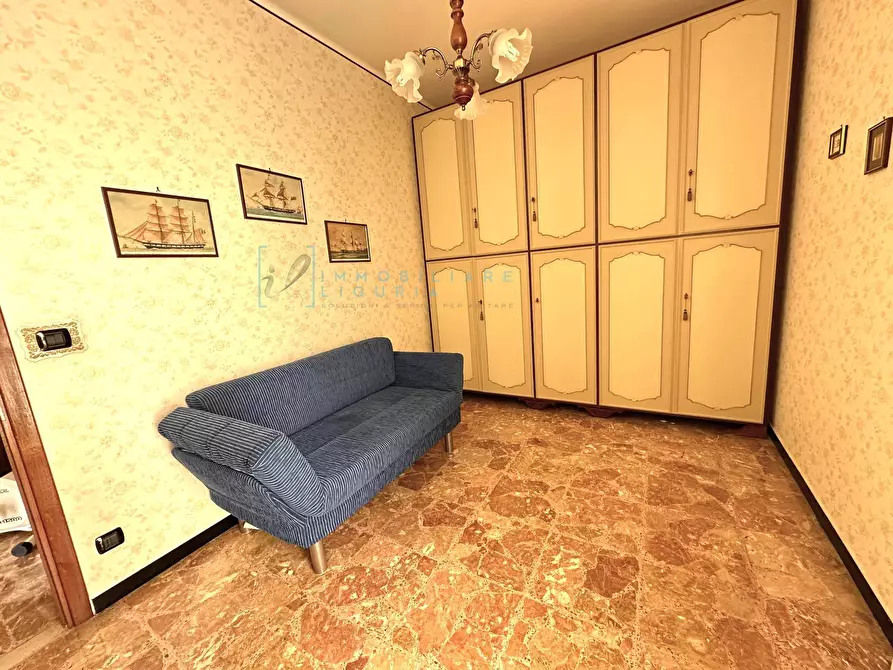 Immagine 17 di Appartamento in vendita  in Piazza Nenni a Albenga