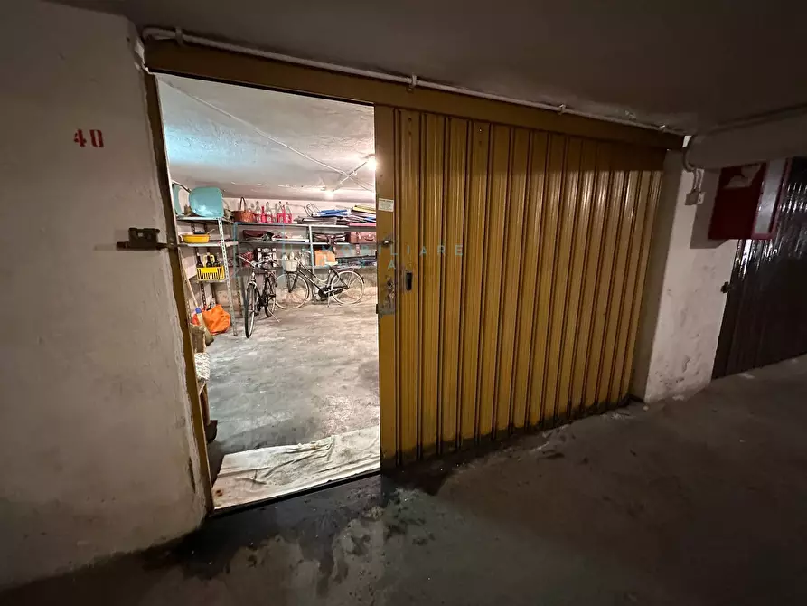 Immagine 34 di Appartamento in vendita  in Piazza Nenni a Albenga