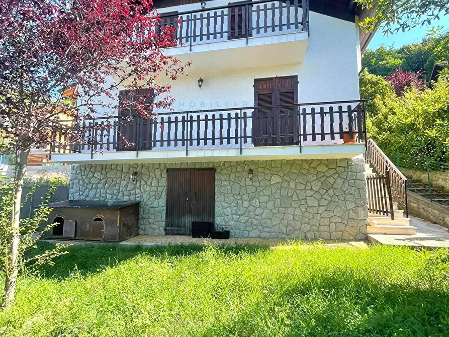 Immagine 1 di Villa in vendita  in Via Privata Rosso a Pornassio