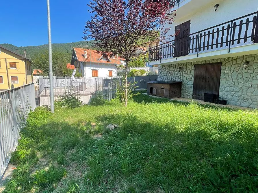 Immagine 29 di Villa in vendita  in Via Privata Rosso a Pornassio