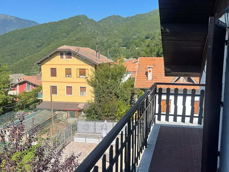 Immagine 34 di Villa in vendita  in Via Privata Rosso a Pornassio