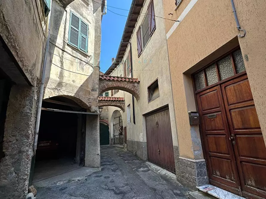 Immagine 10 di Casa indipendente in vendita  in Via San Bartolomeo lusignano a Albenga