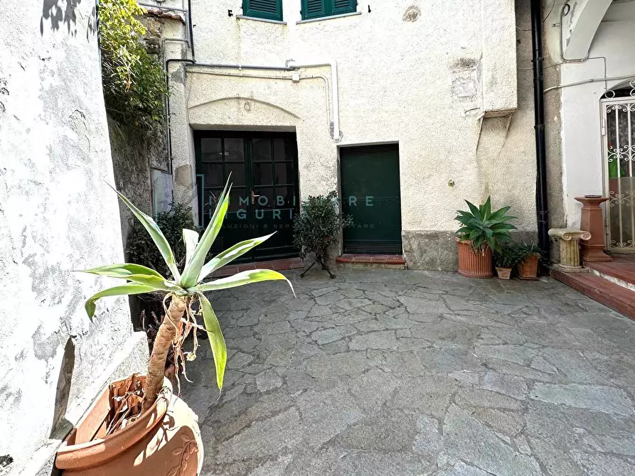 Immagine 13 di Casa indipendente in vendita  in Via San Bartolomeo lusignano a Albenga