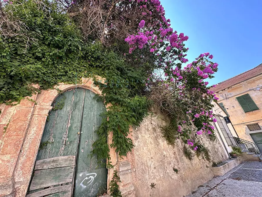 Immagine 31 di Casa indipendente in vendita  in Via San Bartolomeo lusignano a Albenga