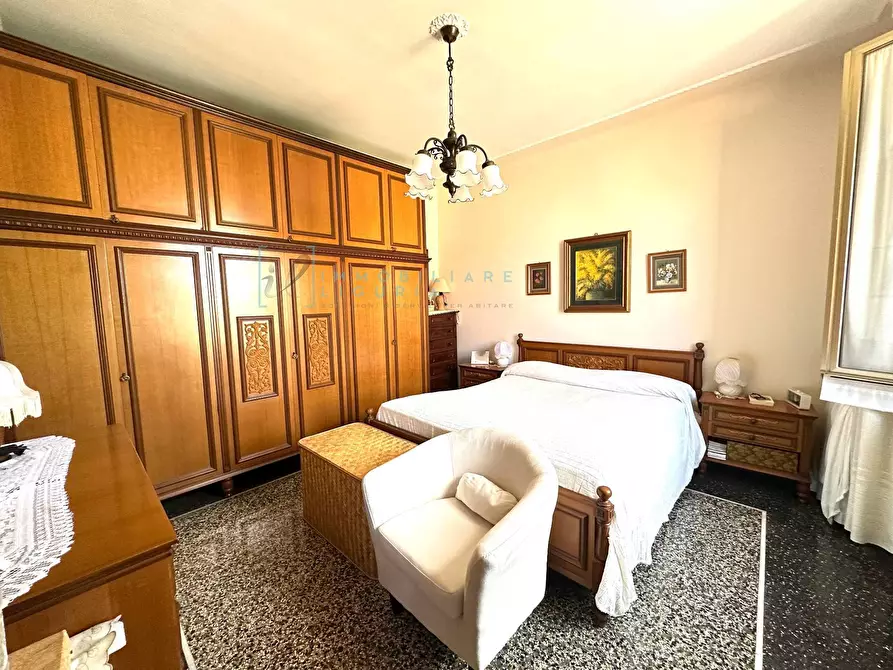 Immagine 18 di Appartamento in vendita  in via roma a Albenga