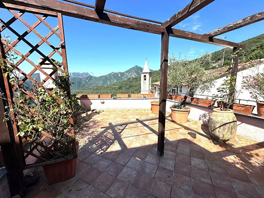 Immagine 4 di Rustico / casale in vendita  in Via Maggiore a Castelvecchio Di Rocca Barbena