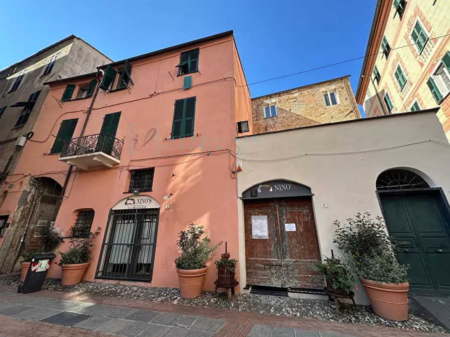Immagine 29 di Appartamento in vendita  in piazza rossi a Albenga