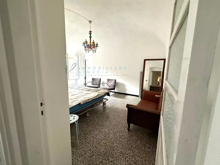 Immagine 28 di Appartamento in vendita  in Piazza San Domenico a Albenga