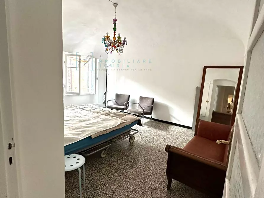 Immagine 35 di Appartamento in vendita  in Piazza San Domenico a Albenga