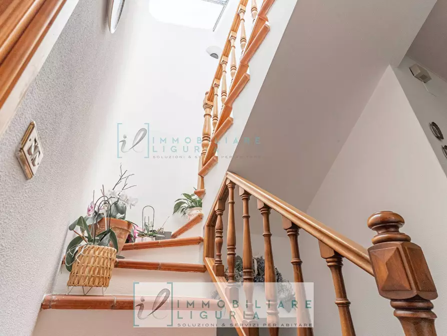 Immagine 23 di Villa in vendita  in via crociata a Cisano Sul Neva