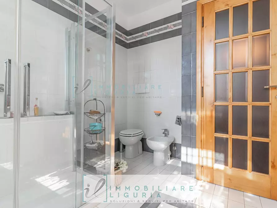 Immagine 31 di Villa in vendita  in via crociata a Cisano Sul Neva