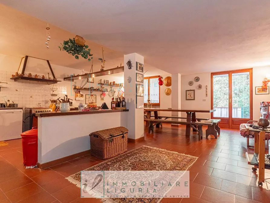 Immagine 37 di Villa in vendita  in via crociata a Cisano Sul Neva