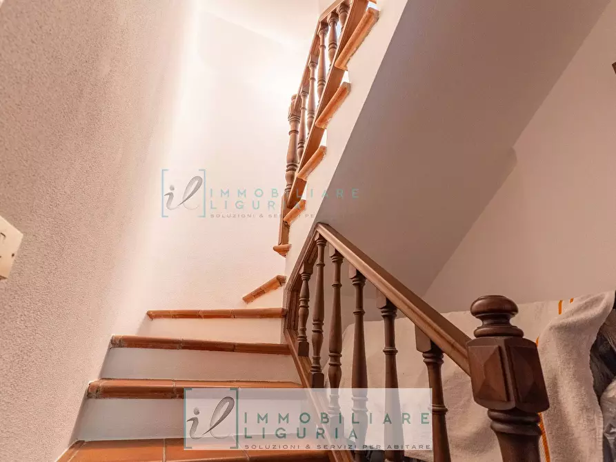 Immagine 46 di Villa in vendita  in via crociata a Cisano Sul Neva