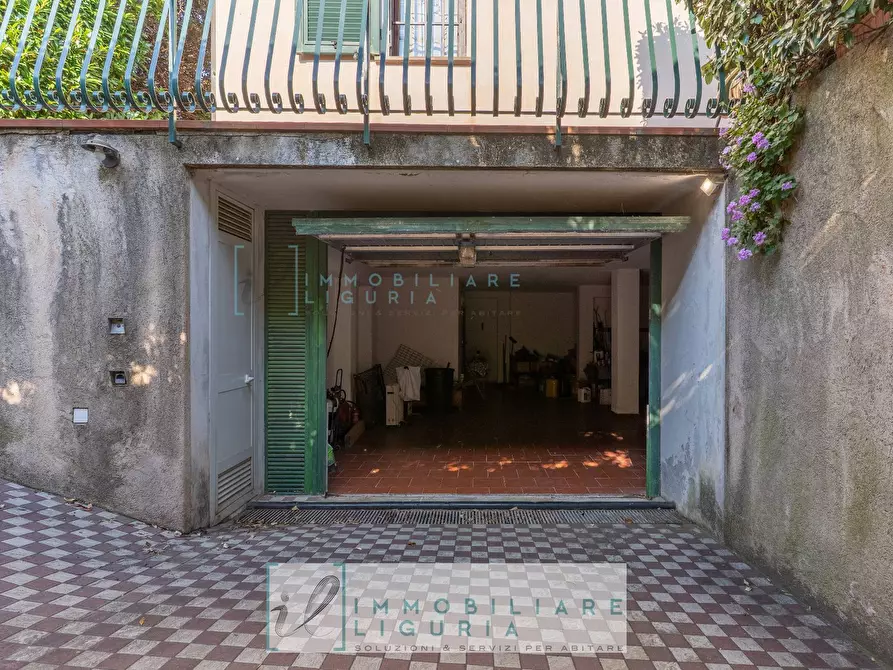 Immagine 48 di Villa in vendita  in via crociata a Cisano Sul Neva