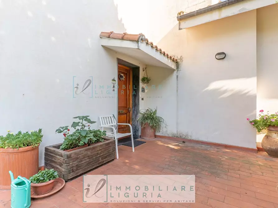 Immagine 56 di Villa in vendita  in via crociata a Cisano Sul Neva