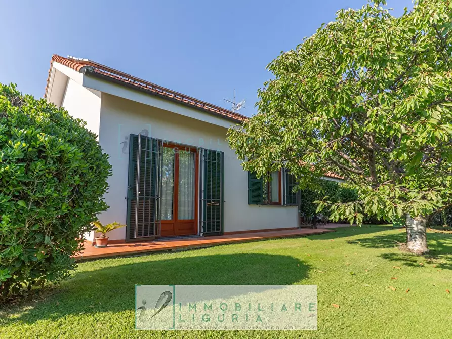 Immagine 60 di Villa in vendita  in via crociata a Cisano Sul Neva