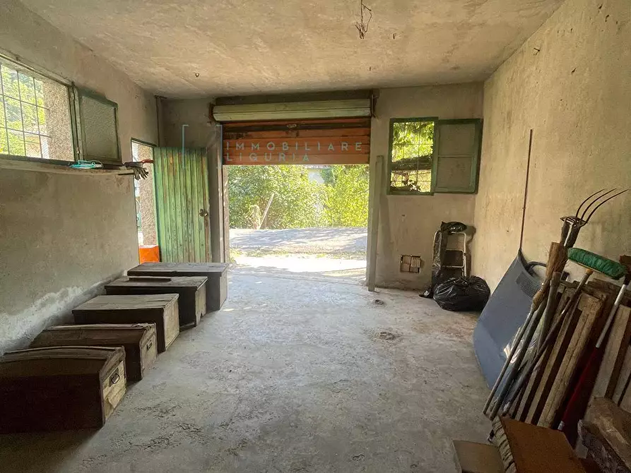 Immagine 3 di Locale commerciale in vendita  in Via Gavenola a Borghetto D'arroscia