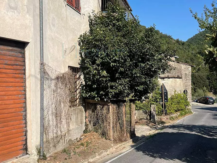 Immagine 12 di Locale commerciale in vendita  in Via Gavenola a Borghetto D'arroscia