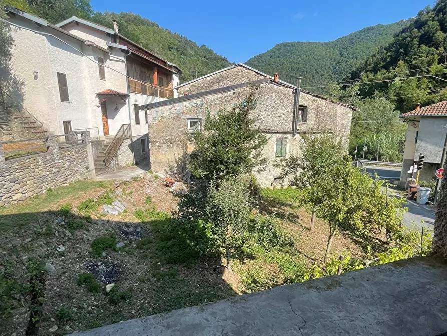 Immagine 15 di Locale commerciale in vendita  in Via Gavenola a Borghetto D'arroscia