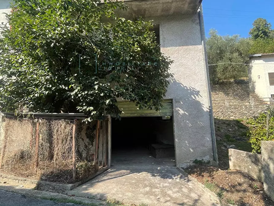 Immagine 17 di Locale commerciale in vendita  in Via Gavenola a Borghetto D'arroscia