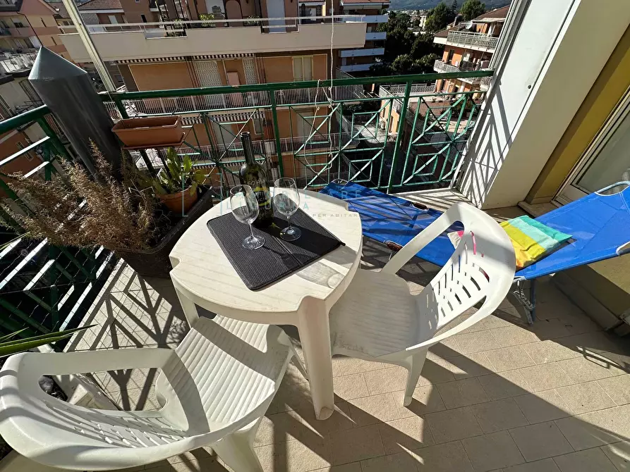 Immagine 17 di Appartamento in vendita  in Via Nino Bixio a Albenga