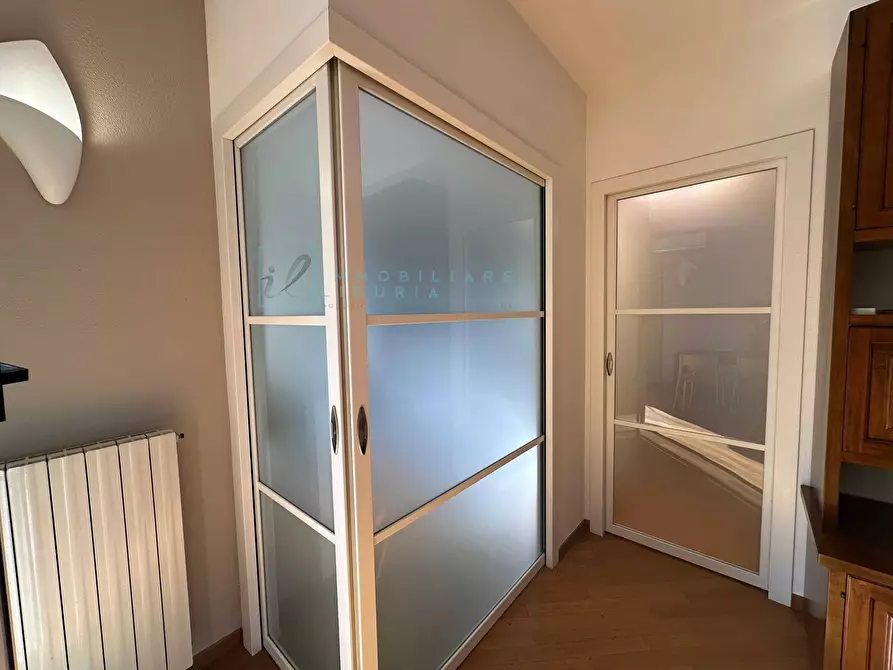 Immagine 11 di Appartamento in vendita  in Via Nino Bixio a Albenga