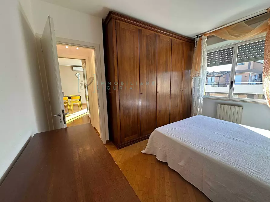Immagine 22 di Appartamento in vendita  in Via Nino Bixio a Albenga